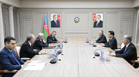 Əli Əsədov Laosun baş prokuroru ilə görüşüb
