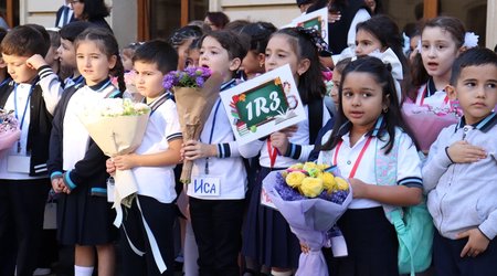132-134 nömrəli Təhsil Kompleksində ilk dərs günü - Fotolar
