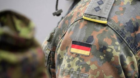 Армия ФРГ провела крупнейшие учения в Гамбурге
