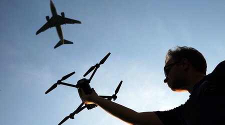Зеленский: Россия использует танкеры для запуска дронов по Европе