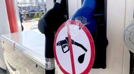 В Крыму заморозили цены на бензин на фоне пустых АЗС