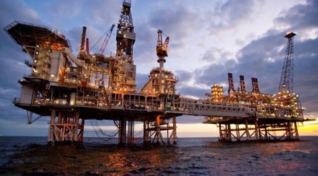Азербайджанская нефть продолжает дешеветь