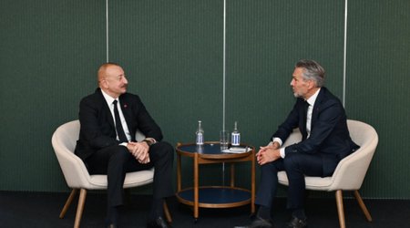 Алиев рассказал премьеру Нидерландов о мире с Арменией