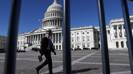 Сенат США продлил шатдаун