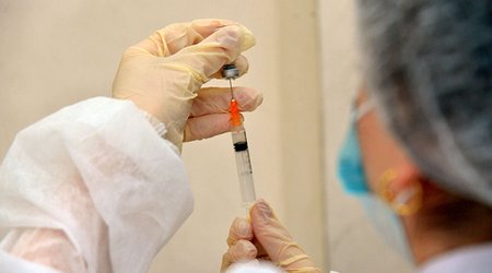Səhiyyə Nazirliyi mövsümi qripə qarşı ödənişsiz vaksinasiyaya başlayır