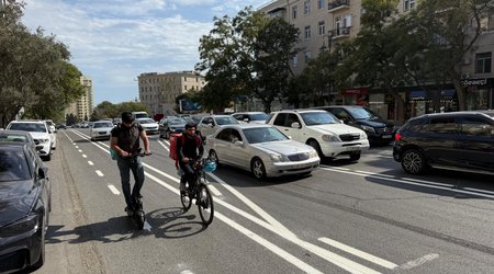 Əbdürrəhim bəy Haqverdiyev küçəsində mikromobillik zolağı təşkil edilir