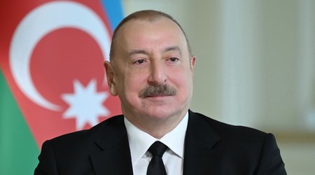 Президент Ильхам Алиев поздравил короля Испании
