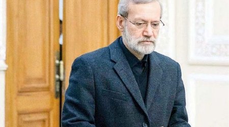 Лариджани передал Путину послание от Хаменеи