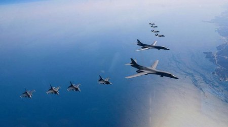 Американские бомбардировщики прибыли в Японию