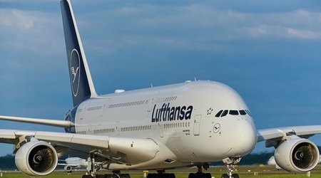 Lufthansa может отменить из-за высоких налогов около 100 рейсов в ФРГ