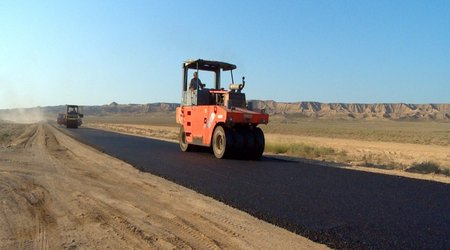 Yardımlıda avtomobil yolunun təmirinə 2 milyon manat ayrılıb