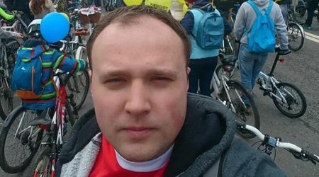 “Sputnik Azərbaycan”ın həbsdə olan şef redaktoru 3 aylıq ev dustaqlığına buraxılıb
