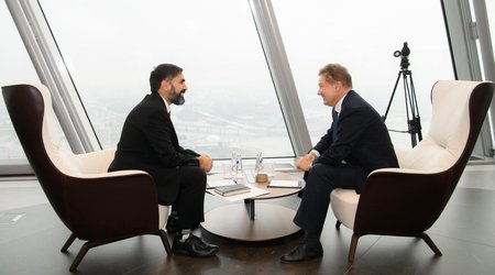 Главы SOCAR и «Газпрома» обсудили сотрудничество в Санкт-Петербурге