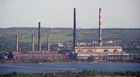 Зеленский сообщил об ударе россиян по Славянской ТЭС: есть жертвы