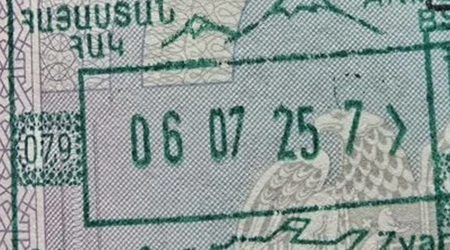 Ermənistan viza möhürlərindən Ağrı dağının təsvirini çıxarıb