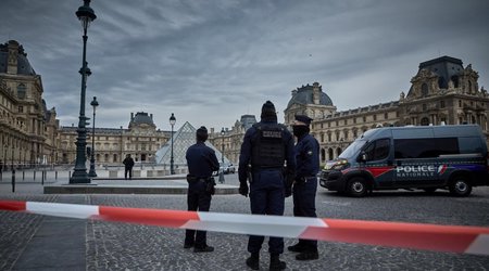 Louvre jewel theft suspects were petty criminals from Paris suburb – prosecutor