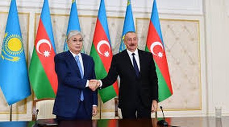 Qazaxıstan lideri Əliyevi təbrik edib