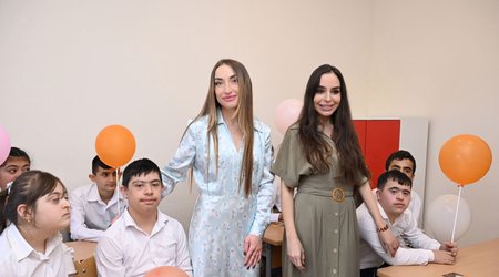 Leyla və Alena Əliyevalar Lənkəranda xüsusi internat məktəbində