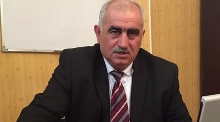 Əhməd Oruc vəfat edib