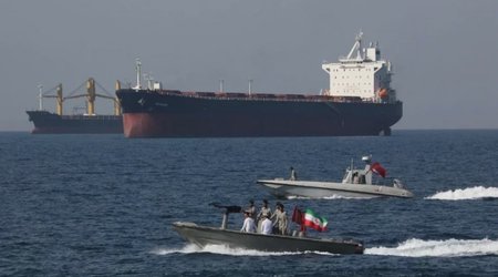 Нефтетанкер в Ормузском проливе захвачен иранцами