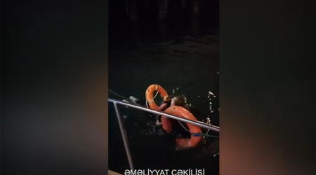 Bulvarıda dənizdə batan şəxs xilas edilib - Video