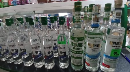 Astarada marketdən 91 ədəd saxta alkoqollu içki müsadirə edilib
