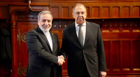 Лавров и Арагчи обсудили региональные вопросы
