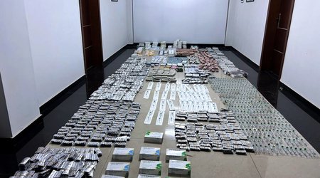 Таможня Азербайджана пресекла контрабанду крупной партии медикаментов из Турции