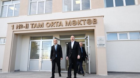 Prezident Xankəndidə məktəbin açılışında iştirak edib