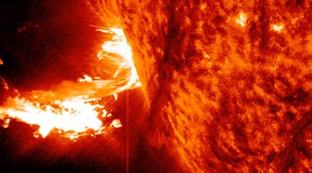 Russia plans to build power station on the Moon