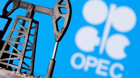 ОПЕК+ сохраняет уровни нефтедобычи