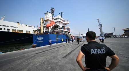 Турецкое судно с гумпомощью отправилось из порта Мерсин в Судан