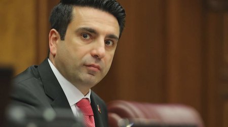 Ален Симонян анонсировал официальный визит в Россию