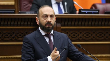 Мирзоян: Армения ведет диалог с Азербайджаном и Турцией по отдельности