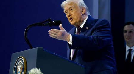 У Трампа заметили синяк на руке во время форума в Давосе