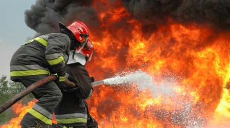 Bakıda evdə yanğın olub, ölənlər var