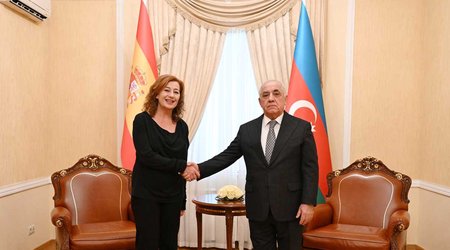 Baş nazir İspaniya Deputatlar Konqresinin sədri ilə görüşüb