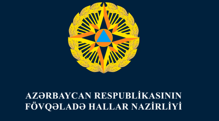 FHN Füzulidə buz bağlamış yollarda köməksiz vəziyyətdə qalan vətəndaşlara kömək edib