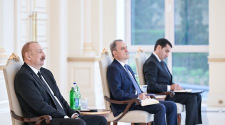 İlham Əliyev İndoneziya Prezidentini Azərbaycana səfərə dəvət edib