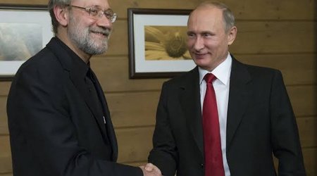 Putin Kremldə Laricani ilə görüşüb