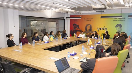 Networking meeting organized at Yelo Bank for female entrepreneurs in the healthcare sector