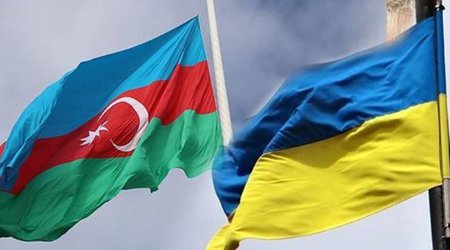 Azərbaycan vətəndaşlarından Ukraynaya enerji avadanlıqları üzrə humanitar yardım göndərilib