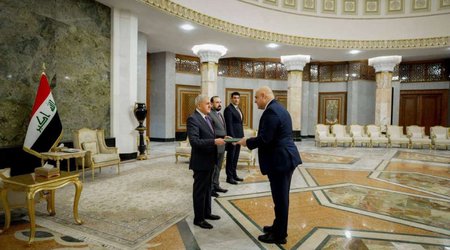 Azərbaycan səfiri etimadnaməsini İraq Prezidentinə təqdim edib