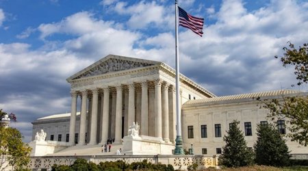 США призвали Иран немедленно освободить Нарджес Мохаммади