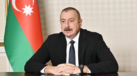Ильхам Алиев поздравил Масуда Пезешкиана