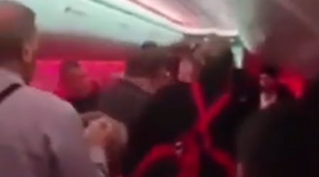 Самолет из Турции в Британию экстренно посадили из-за пьяного пассажира