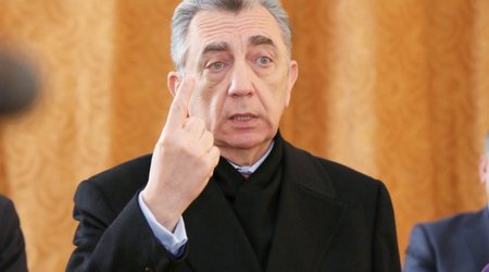 Eldar Əzizov 3 icra başçısını kəskin tənqid edib