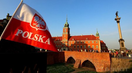 Polşa vətəndaşlarını Rusiyanı tərk etməyə çağırıb