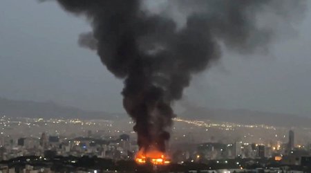 Пожар рядом с военными объектами в Тегеране