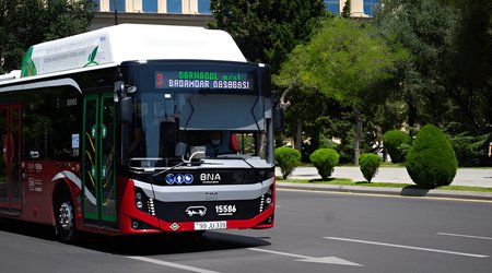 Автомобильный транспорт на подъёмеx